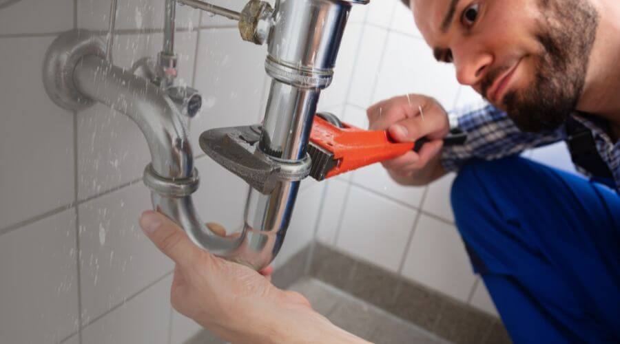 Professional same day plumber services in Poneto, IN